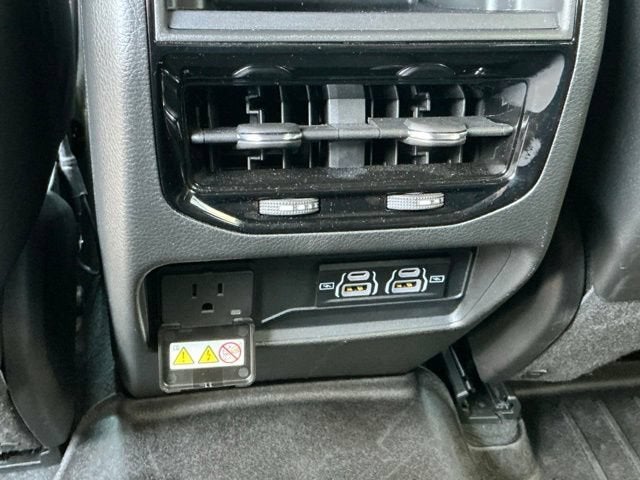 2025 Jeep Grand Cherokee Altitude X 4x4
