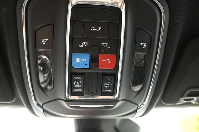 2023 Jeep Grand Cherokee L Altitude 4x4