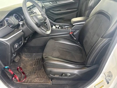 2024 Jeep Grand Cherokee L Altitude X 4x4