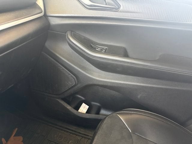 2024 Jeep Grand Cherokee L Altitude X 4x4