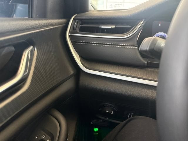 2024 Jeep Grand Cherokee L Altitude X 4x4
