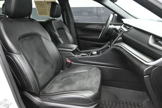 2024 Jeep Grand Cherokee L Altitude X 4x4