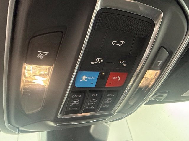 2022 Jeep Wagoneer Series III Carbide 4x4