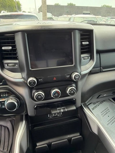 2022 RAM 1500 Big Horn Quad Cab 4x4 6'4" Box