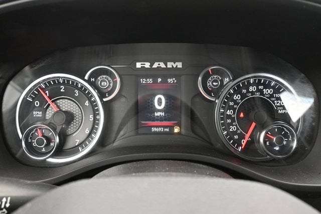 2023 RAM 1500 Big Horn Crew Cab 4x4 5'7" Box