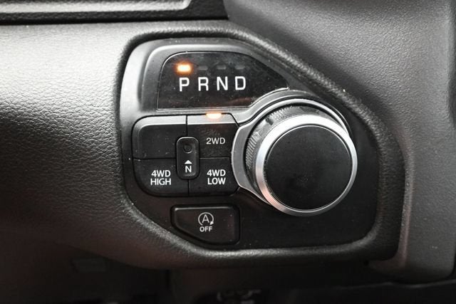 2023 RAM 1500 Big Horn Crew Cab 4x4 5'7" Box