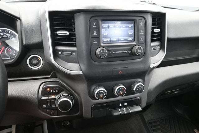 2023 RAM 1500 Big Horn Crew Cab 4x4 5'7" Box