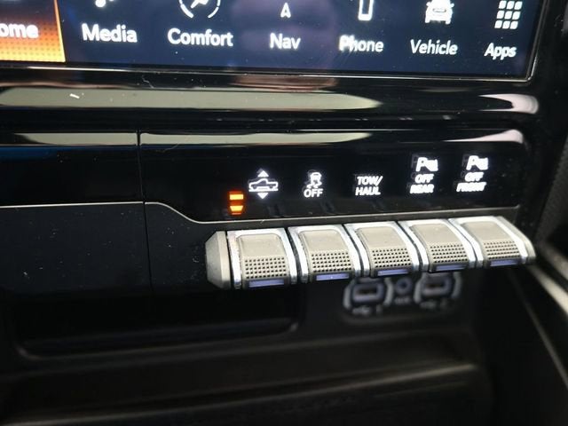 2022 RAM 1500 Limited Crew Cab 4x4 5'7" Box