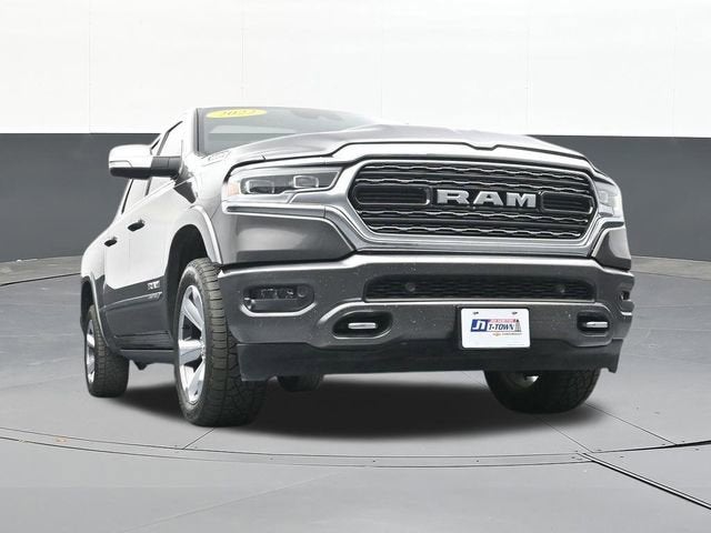 2022 RAM 1500 Limited Crew Cab 4x4 5'7" Box