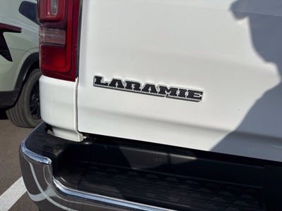 2020 RAM 1500 Laramie Crew Cab 4x4 5'7" Box
