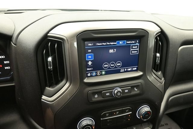 2026 Chevrolet Silverado 2500 HD Custom - Photo 40