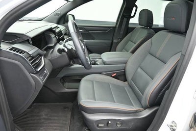 2024 GMC Acadia AT4