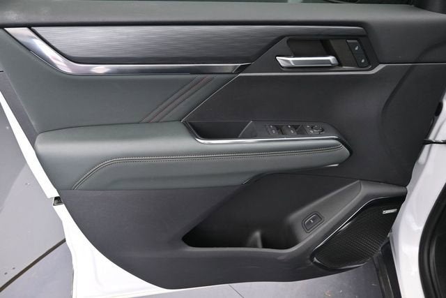 2024 GMC Acadia AT4
