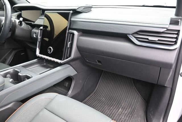 2024 GMC Acadia AT4
