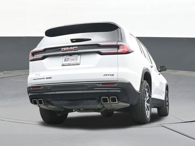 2024 GMC Acadia AT4
