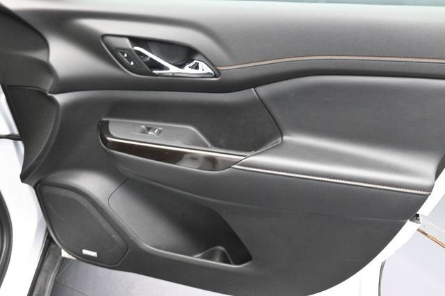 2021 GMC Acadia AT4
