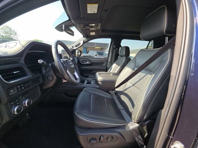 2022 GMC Yukon XL SLT