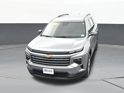 2025 Chevrolet Traverse LT