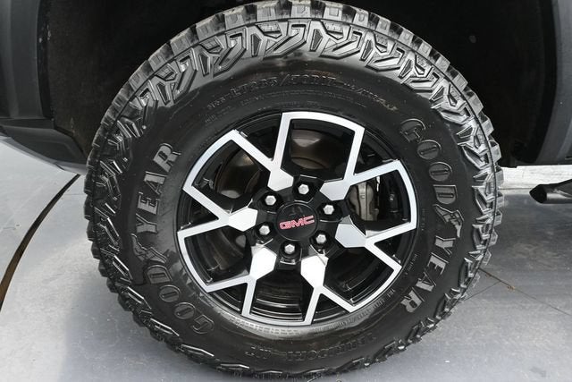 2024 GMC Canyon AT4X