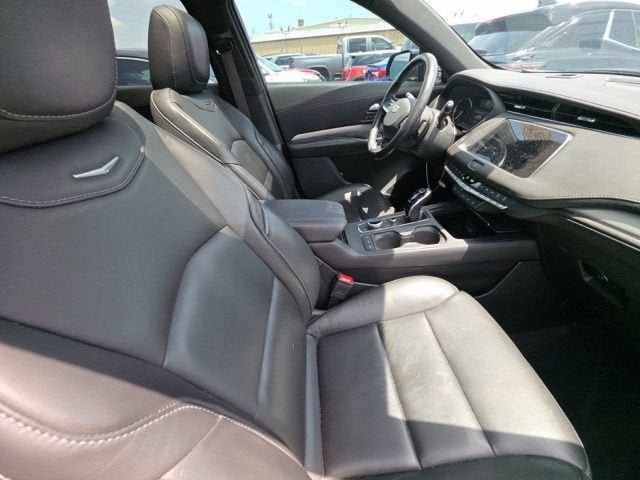 2023 Cadillac XT4 FWD Premium Luxury