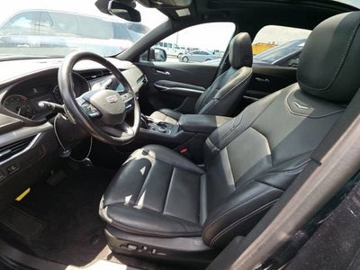 2023 Cadillac XT4 FWD Premium Luxury