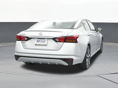 2022 Nissan Altima SV FWD