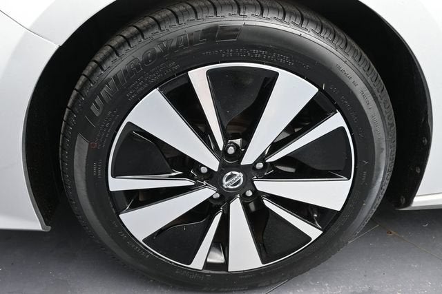 2022 Nissan Altima SV FWD