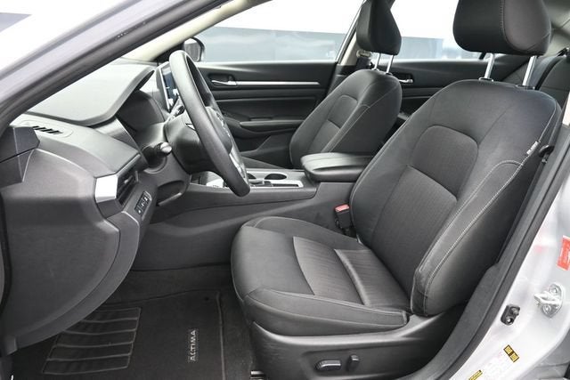 2022 Nissan Altima SV FWD