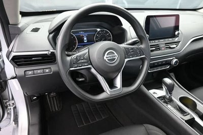 2022 Nissan Altima SV FWD