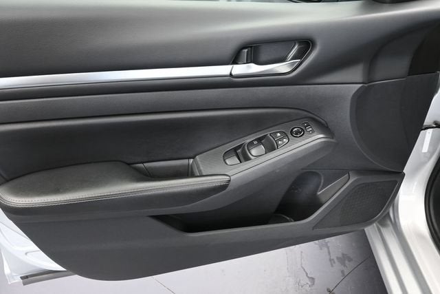 2022 Nissan Altima SV FWD