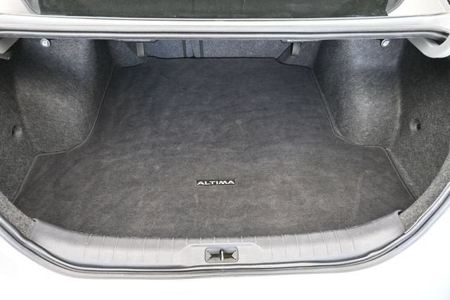 2022 Nissan Altima SV FWD