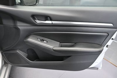 2022 Nissan Altima SV FWD