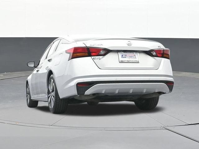 2022 Nissan Altima SV FWD