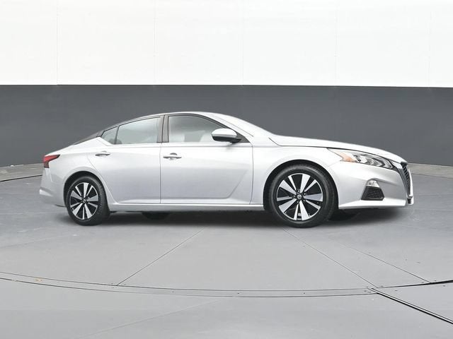 2022 Nissan Altima SV FWD