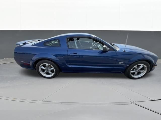 2006 Ford Mustang GT Deluxe