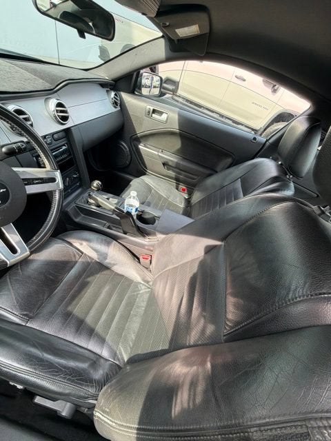2006 Ford Mustang GT Deluxe