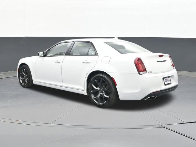 2022 Chrysler 300 Touring