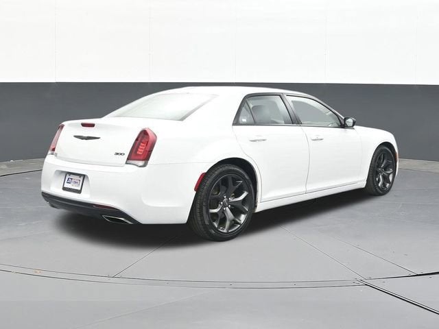 2022 Chrysler 300 Touring