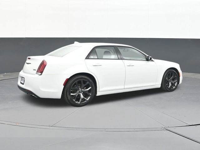 2022 Chrysler 300 Touring