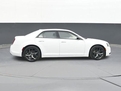 2022 Chrysler 300 Touring
