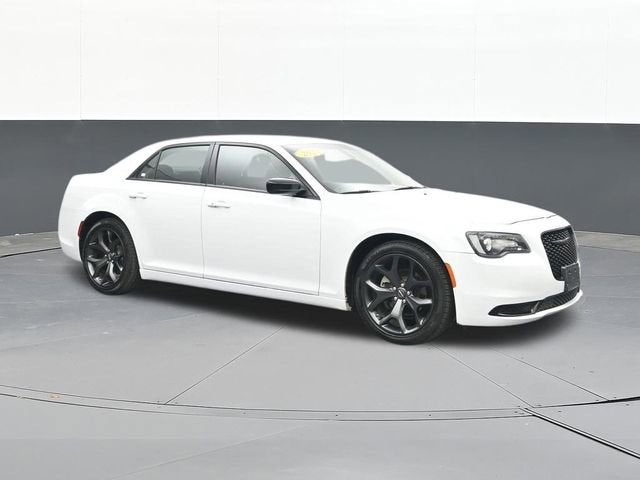 2022 Chrysler 300 Touring