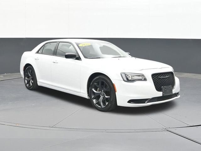 2022 Chrysler 300 Touring