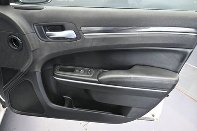 2022 Chrysler 300 Touring