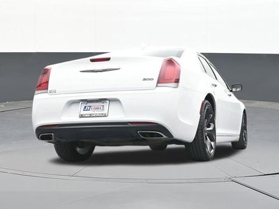 2022 Chrysler 300 Touring