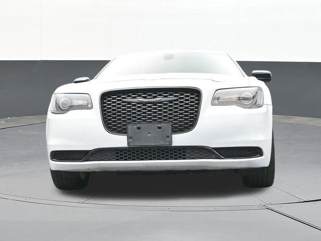 2022 Chrysler 300 Touring