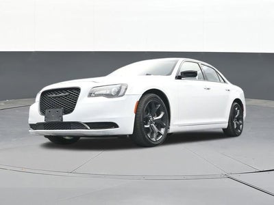 2022 Chrysler 300 Touring