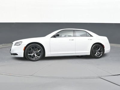 2022 Chrysler 300 Touring