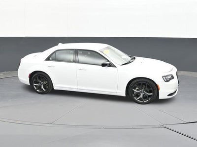 2022 Chrysler 300 Touring