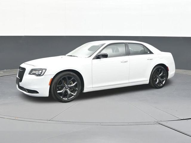 2022 Chrysler 300 Touring