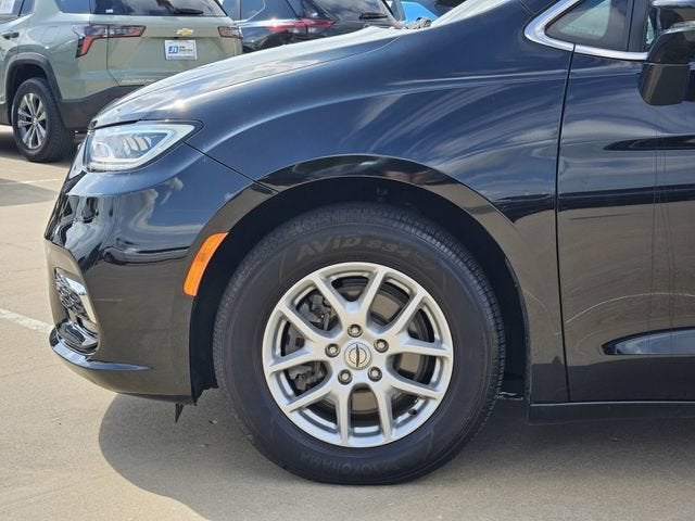 2024 Chrysler Pacifica Touring